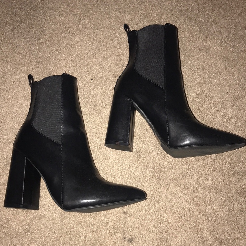 Miss Lola Maddison Black Booties